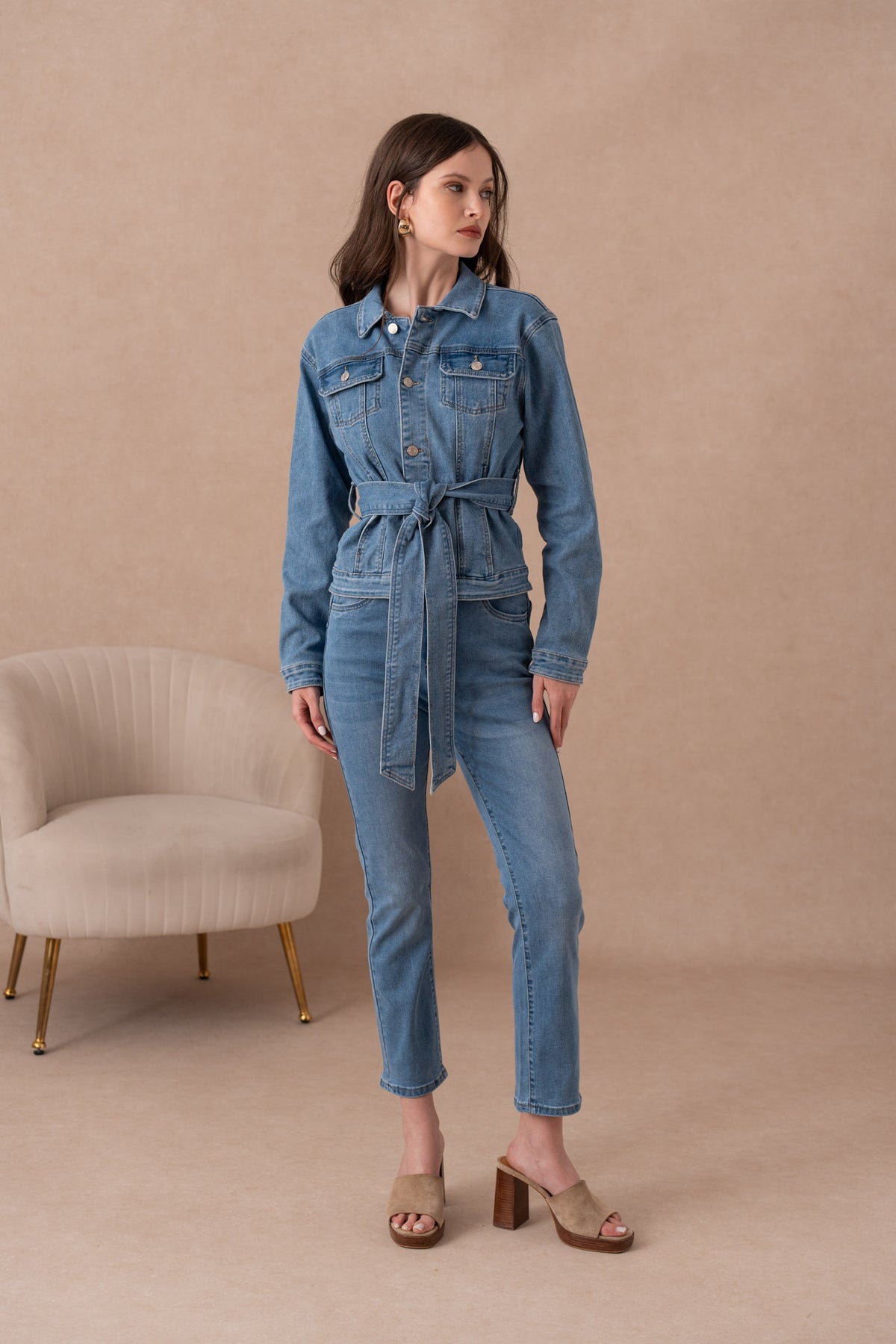 Veste en jean avec ceinture