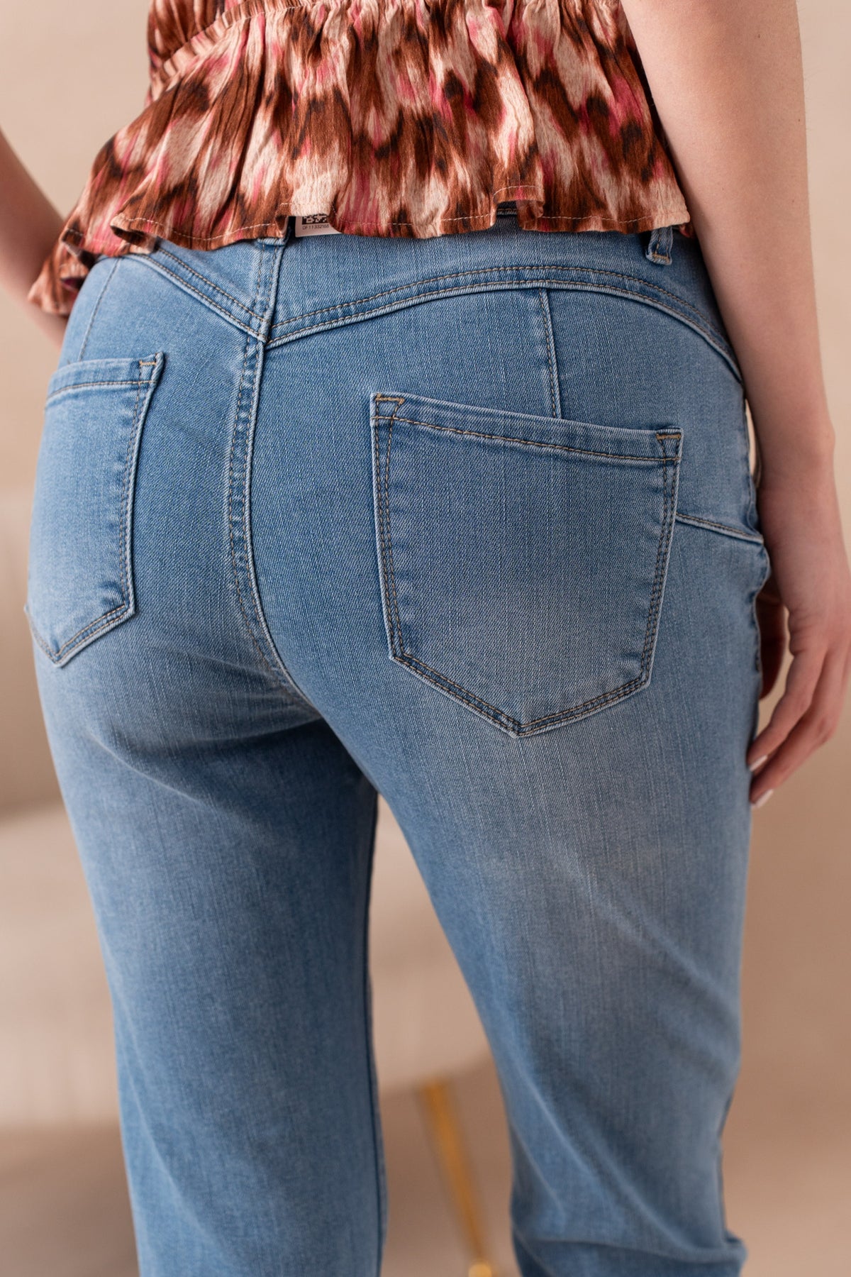 Jean droit push up grande taille