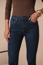Jean slim push up avec détail poche arrière