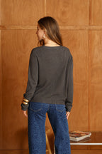 Pull avec boutons