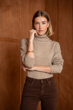 Pull col roulé