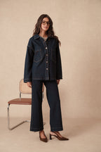 Jean large avec couture sur le côté