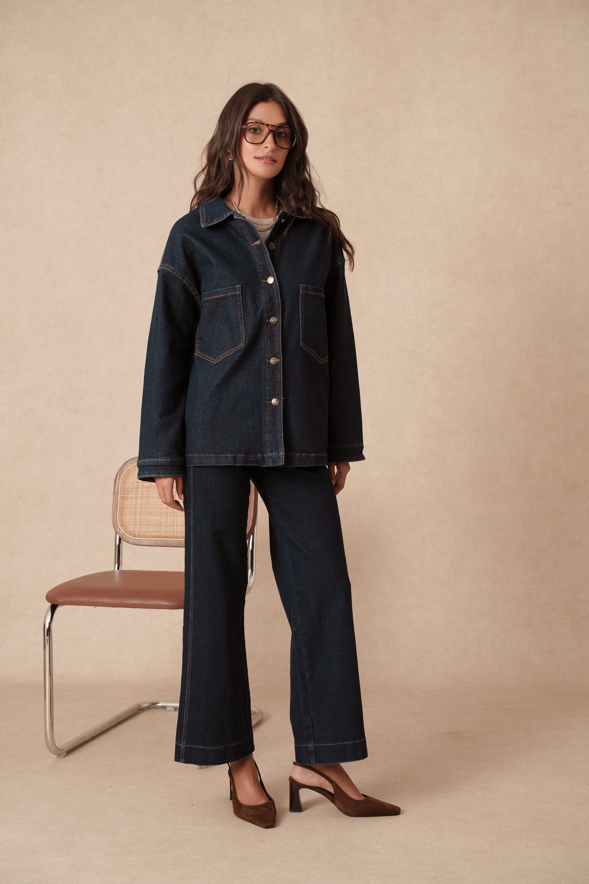 Jean large avec couture sur le côté