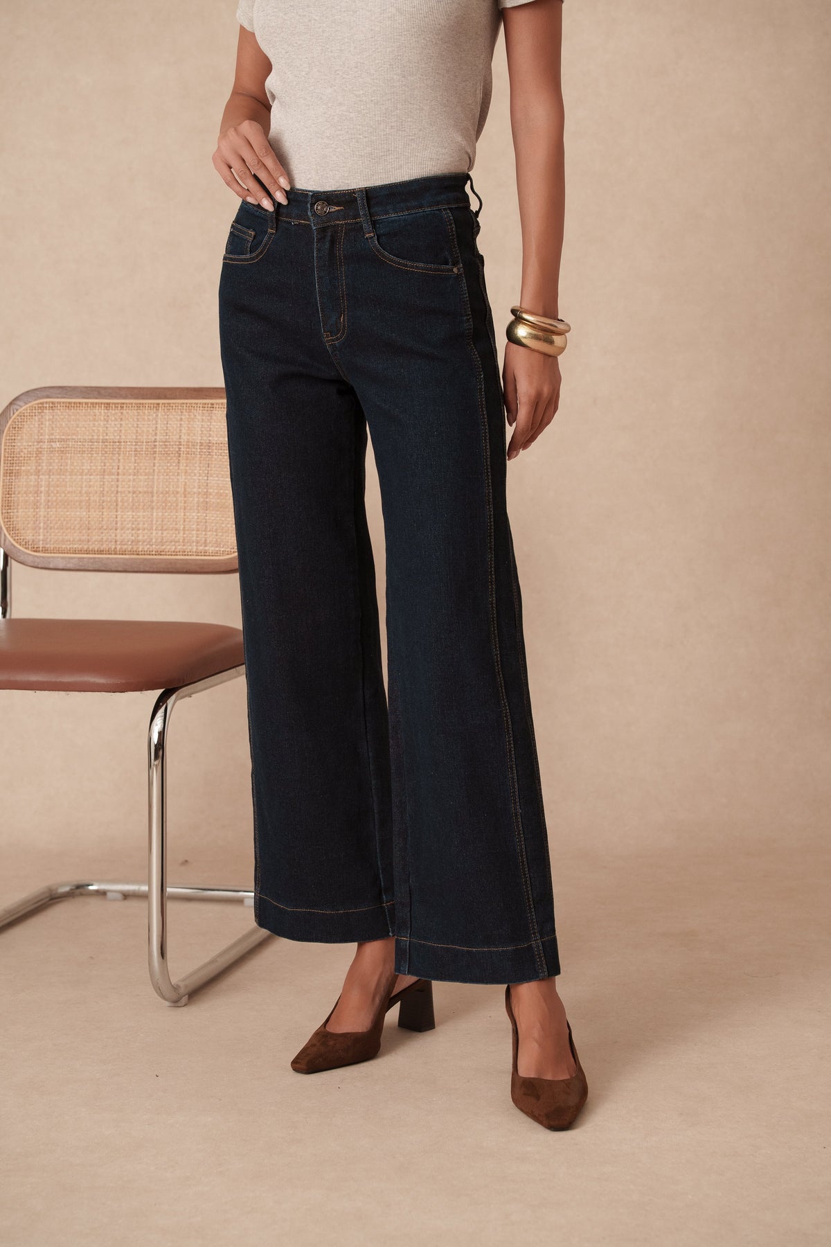 Jean large avec couture sur le côté