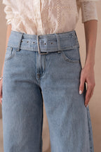 Jean large avec ceinture