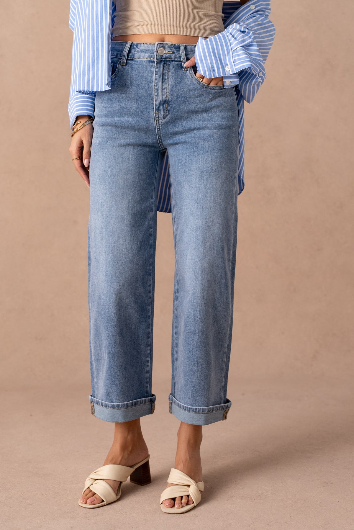 Jean wide leg retroussé