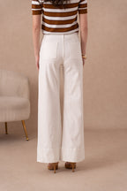 Jean large couleur avec couture sur le côté